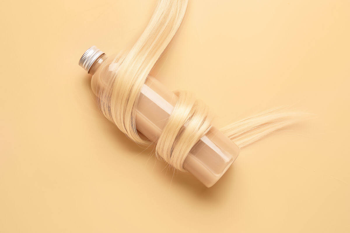 5 consigli per trovare lo shampoo ideale per i tuoi capelli fini