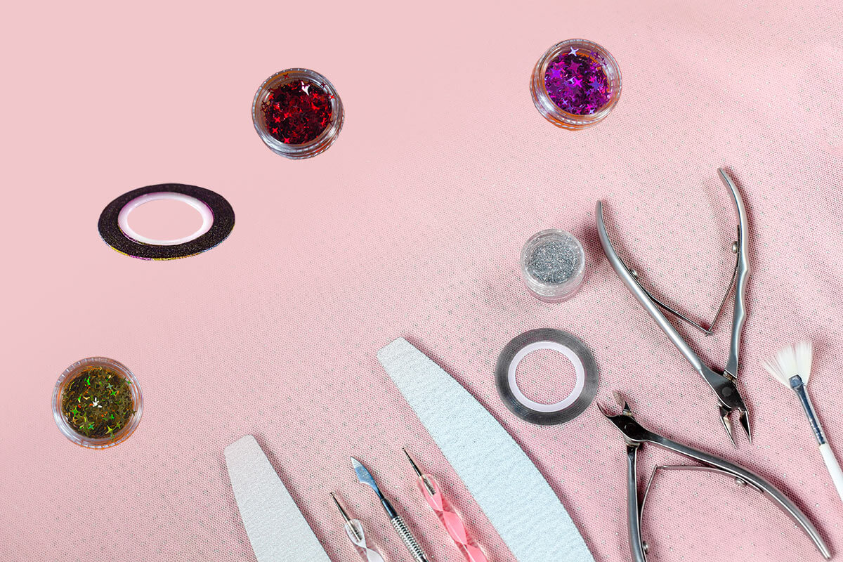Accessori che puoi usare per realizzare delle nail art