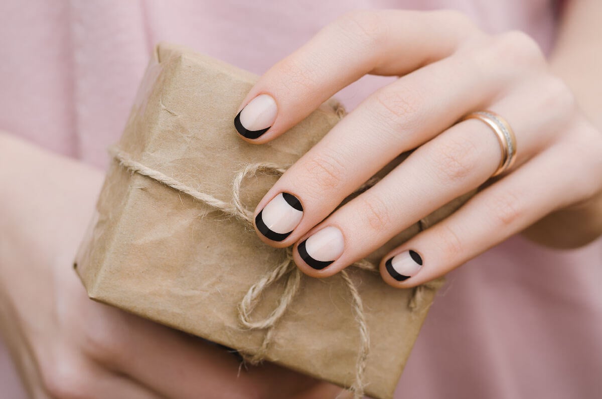 Nail art french style colorata