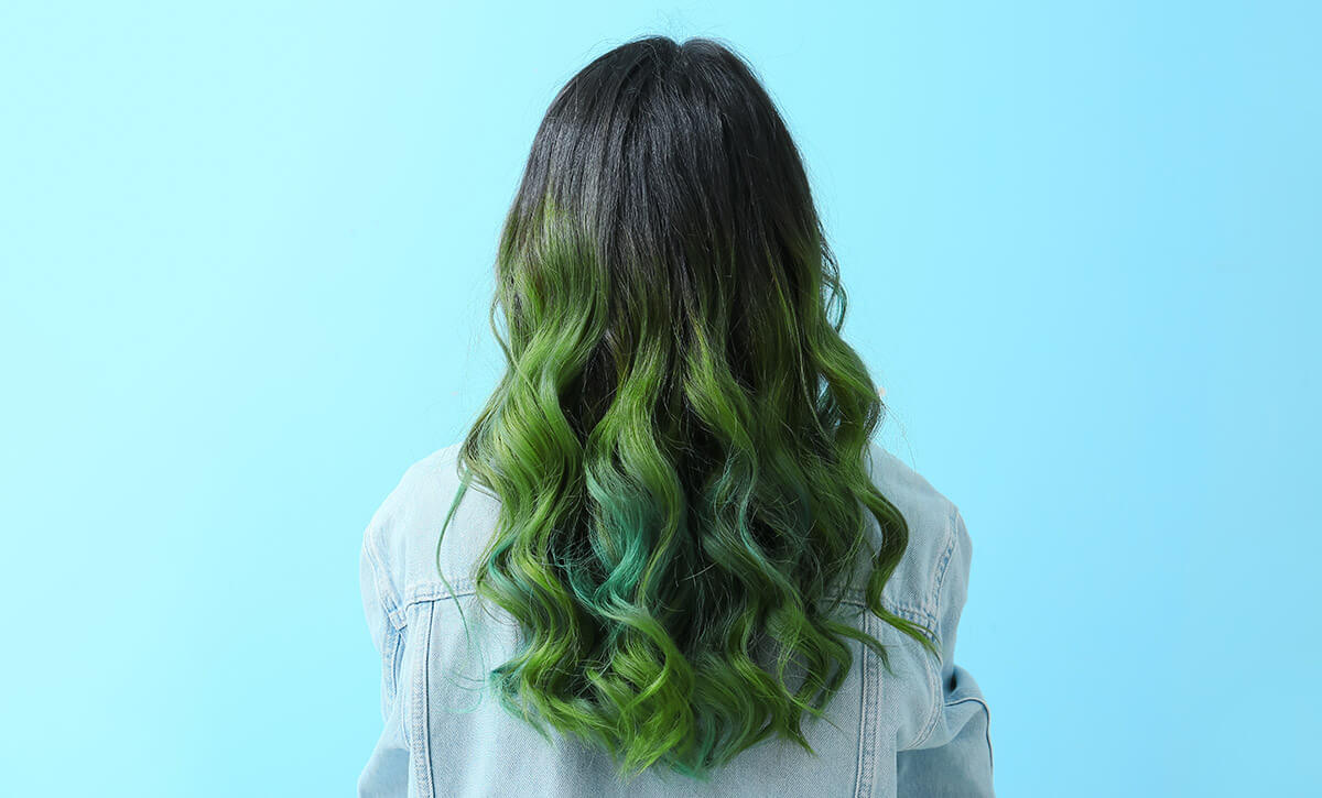 Le tendenze 2023 per i capelli scuri