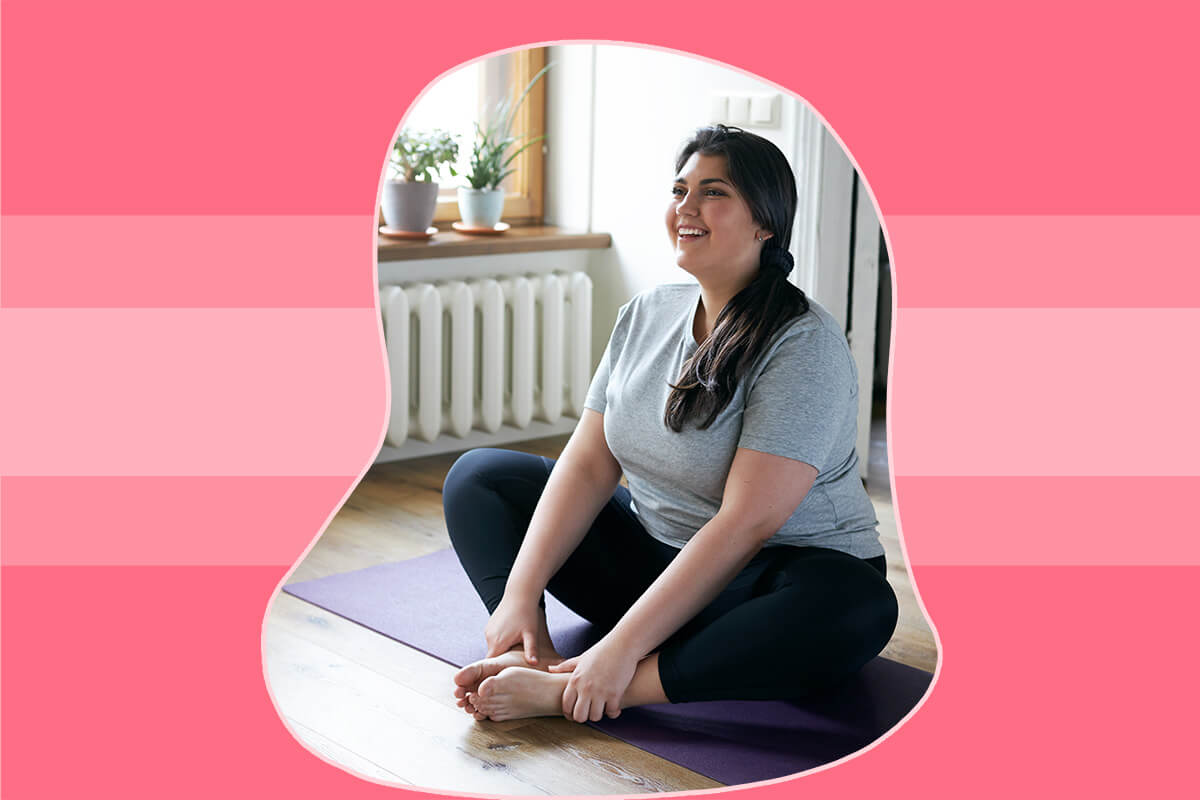 Ecco le posizioni yoga adatte a chi è sovrappeso