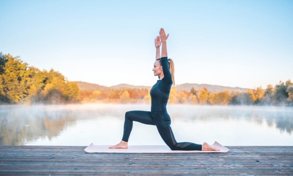 Anjaneyasana Una variante per i principianti