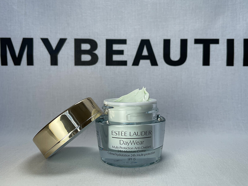 estee lauder daywear