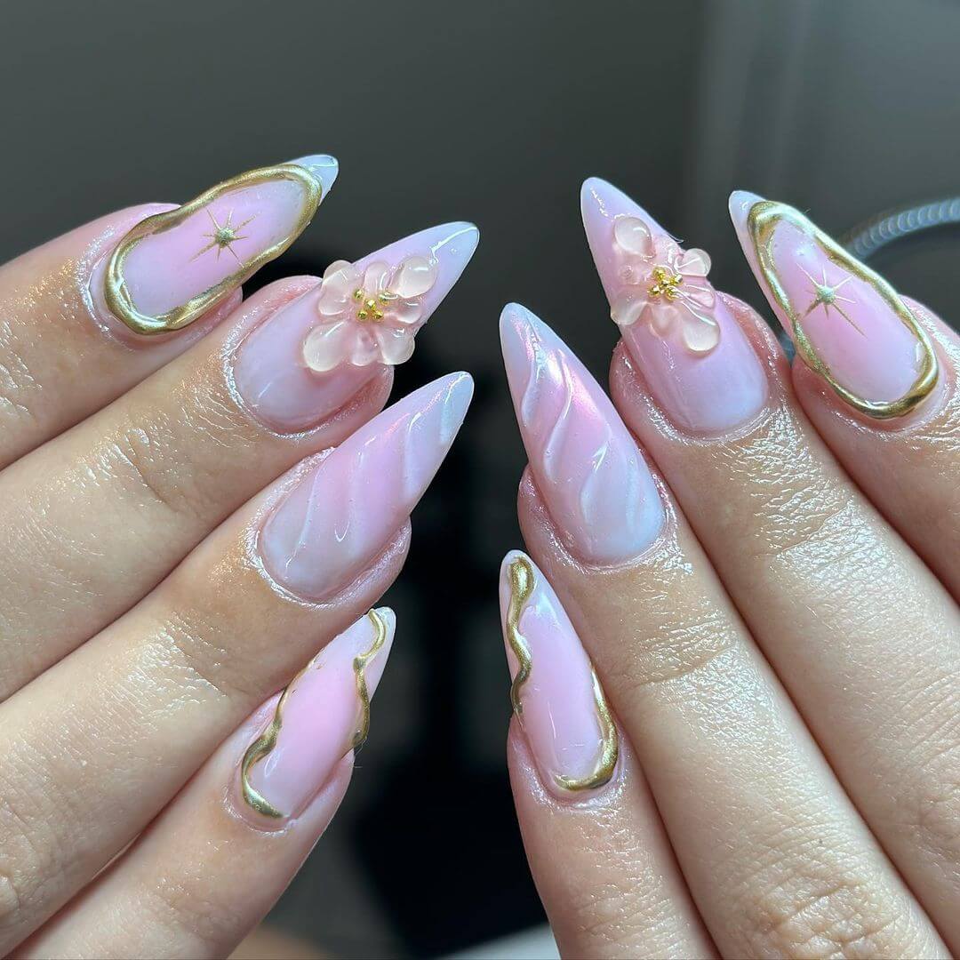 FORMA A MANDORLA CON ELEMENTI TRIDIMENSIONALI