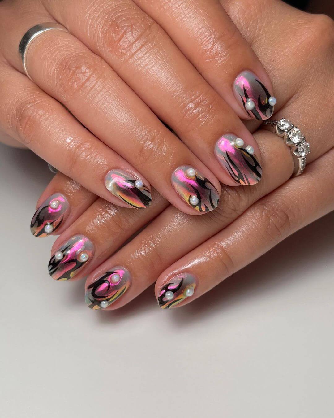 SE VUOI FARE LA BAD GIRL CON ELEGANZA rebeccapaintsnails