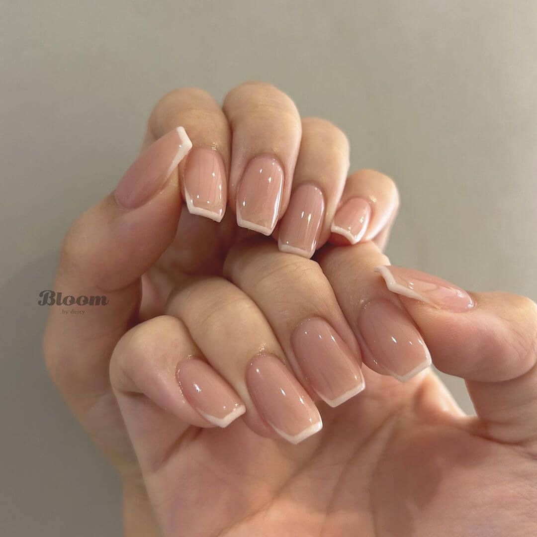 french nude con forma a trapezio ayanoirokawa