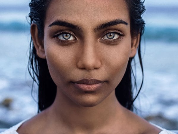 da cosa dipende il colore degli occhi